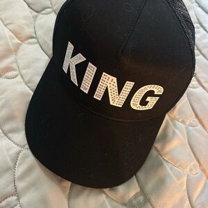 EXCLUSIVE KING KYLIE CAP